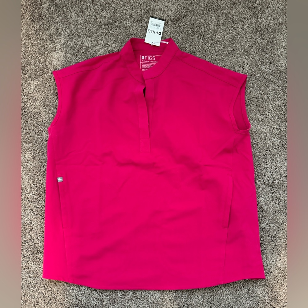 NWT Figs Rafael Oversized Scrub Top size XS ultra rose